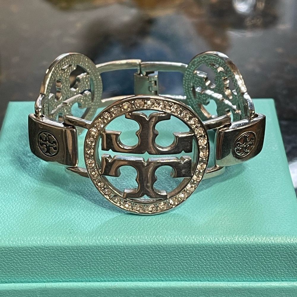 Silver Bracelet with Crystal Accents